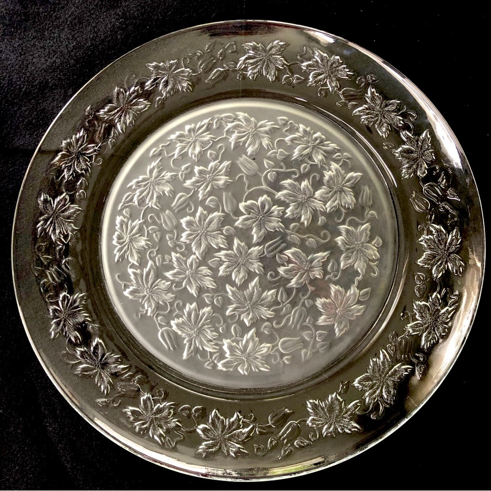 Large Fantasia Torte Plate | Platter by Princess House 13”